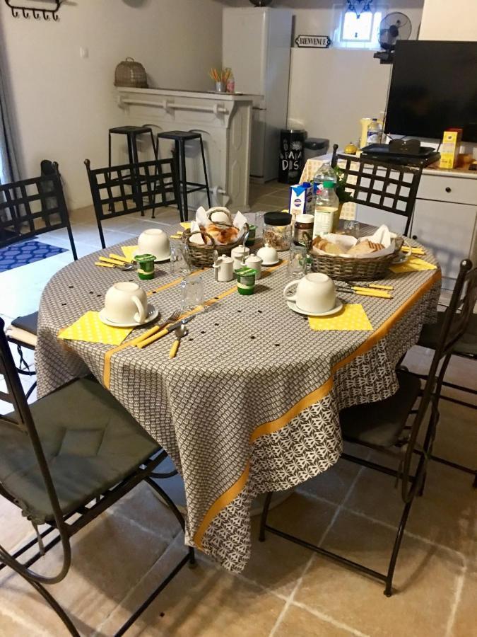 Bed and Breakfast Le Grand Coudreau Назель Экстерьер фото